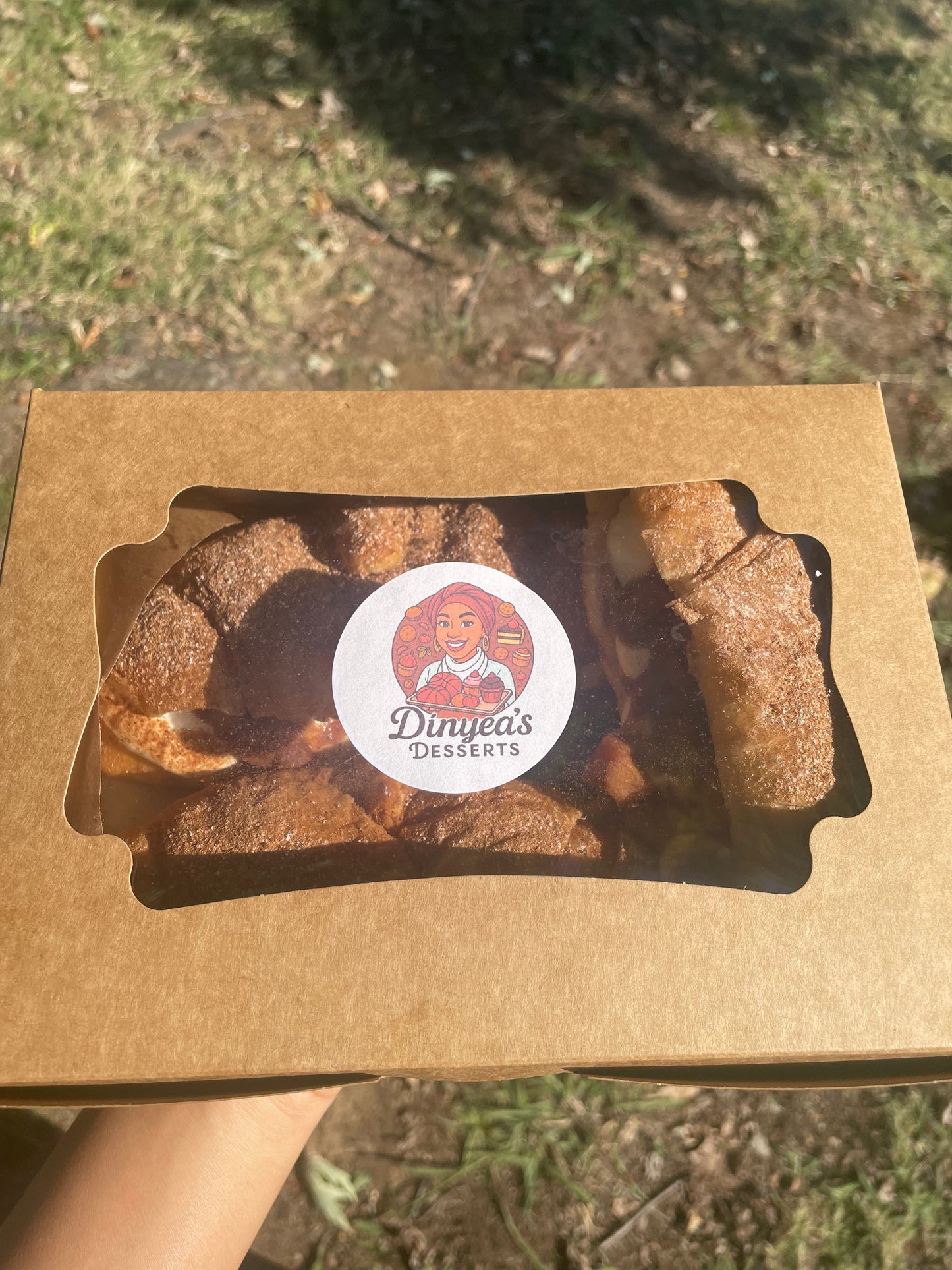 Croissants: 🍎Cinnamon Apple Coconut Cream🥥