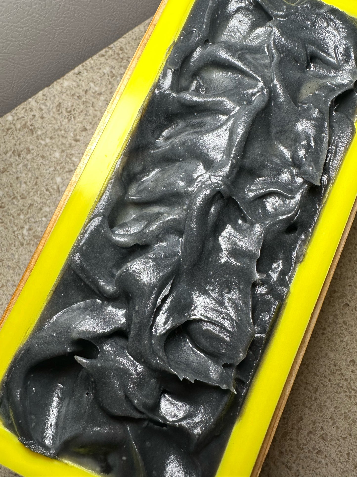 CLARIFYING DETOX SHAMPOO BAR