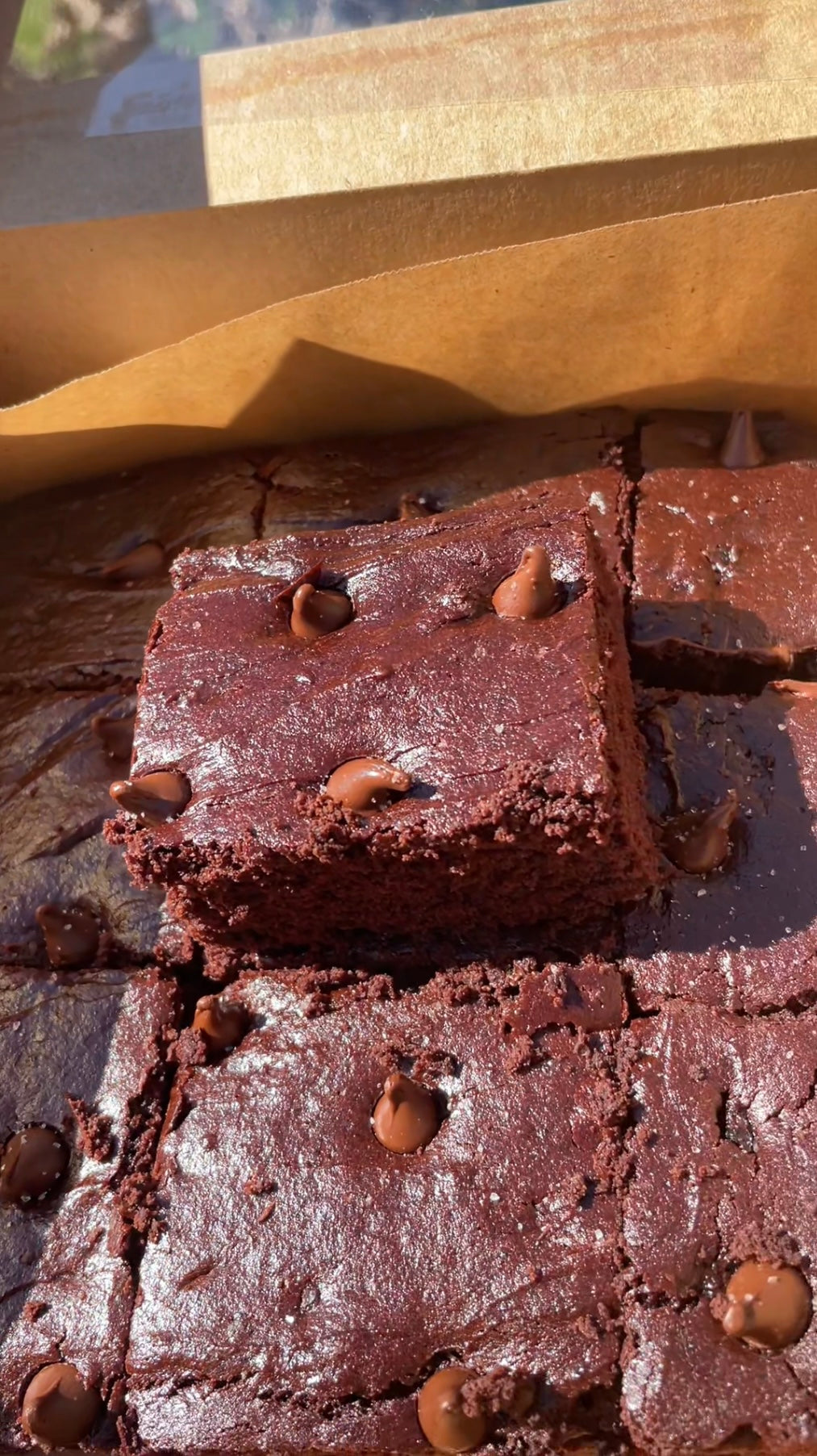 CAKEY BROWNIES