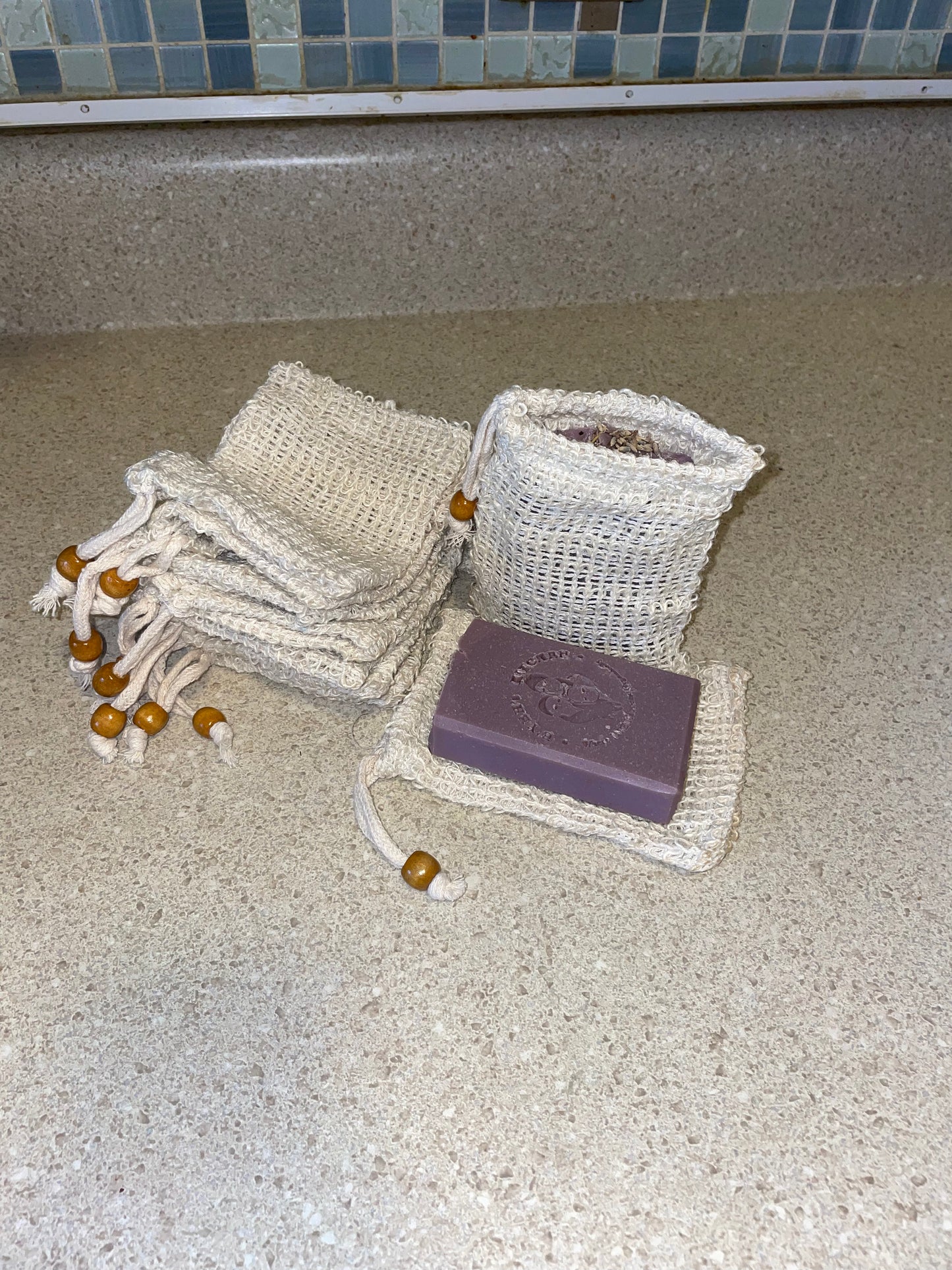 EXFOLIATING SOAP POUCH